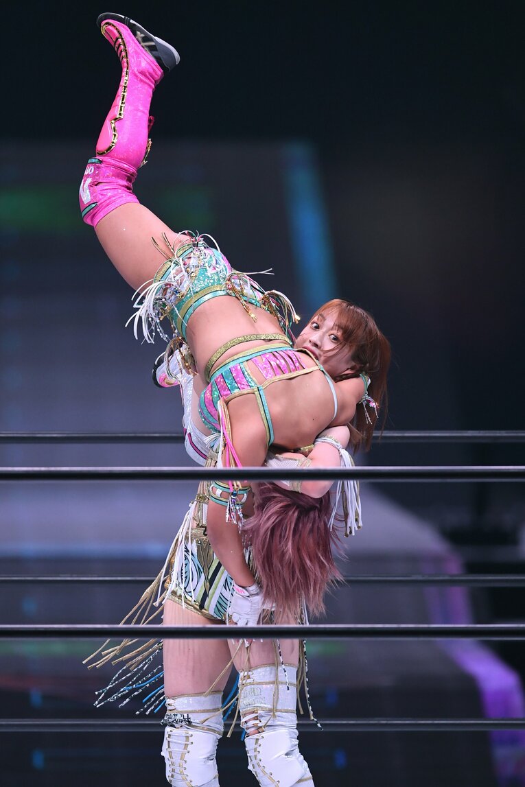 上谷沙弥vs白川未奈