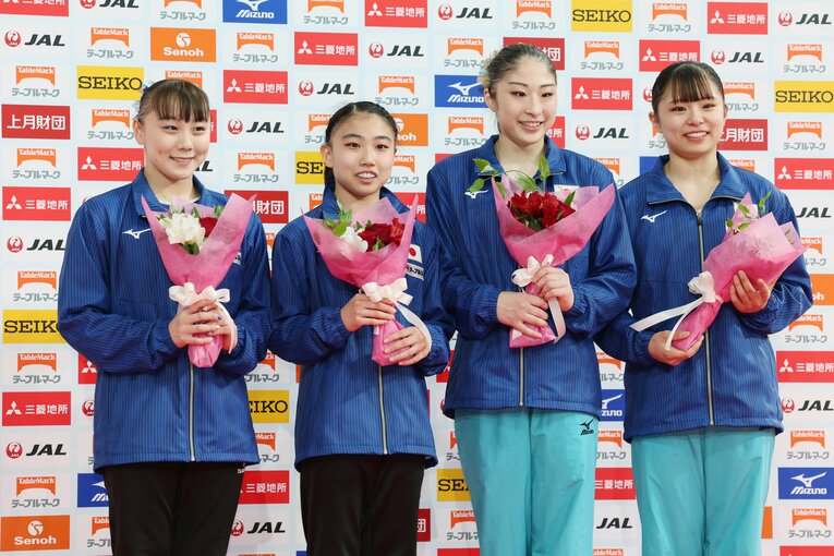 NHK杯／女子個人総合で４位以内に入り、世界選手権代表に決まった宮田笙子（18歳）岸里奈（15歳）深沢こころ（21歳）渡部葉月　（18歳）　©JIJI PRESS