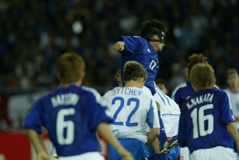 黒いフェイスガード姿が「バットマン」と称された宮本恒靖　©Naoya Sanuki