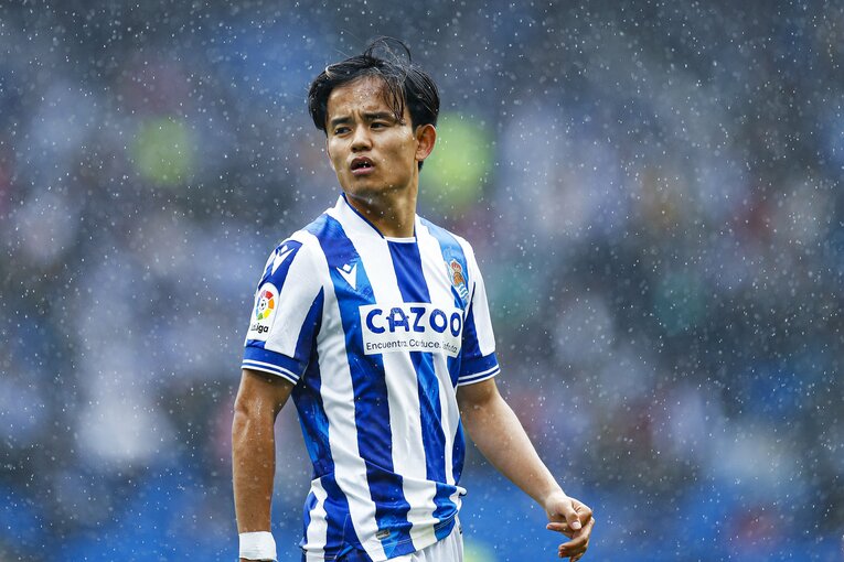 久保建英PK獲得＋シルバに絶妙アシストもドローに落胆　だが翌朝「クボ表紙の新聞」を持った地元のおじさんが…カメラマンは見た(35)