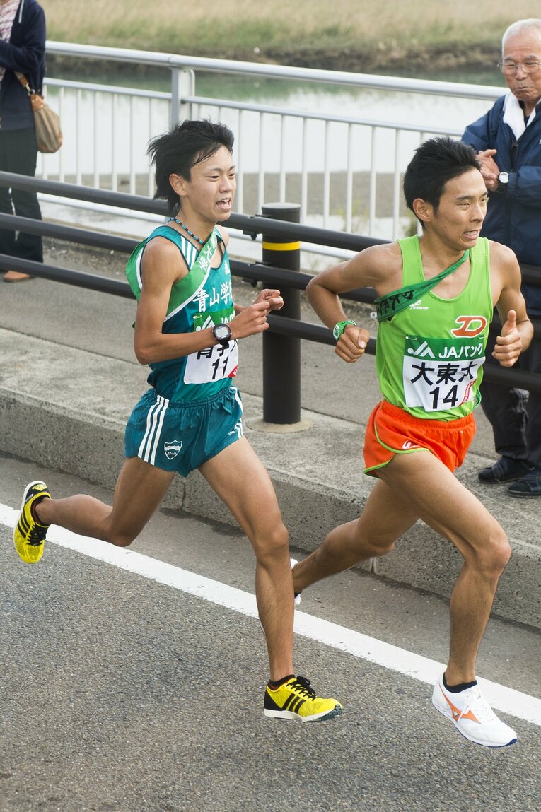 2013年、神野2年時の全日本大学駅伝　©BUNGEISHUNJU