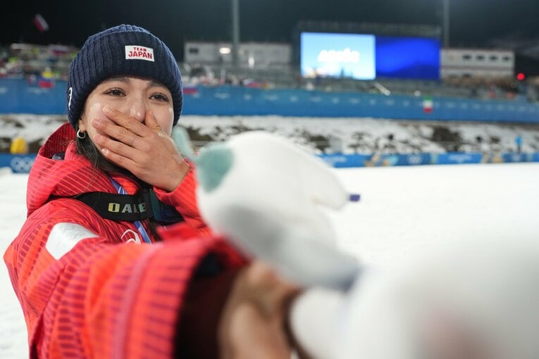 ミラノ五輪ジャンプ混合団体で銅メダルを獲得した日本チーム　©Tsutomu Kishimoto／JMPA