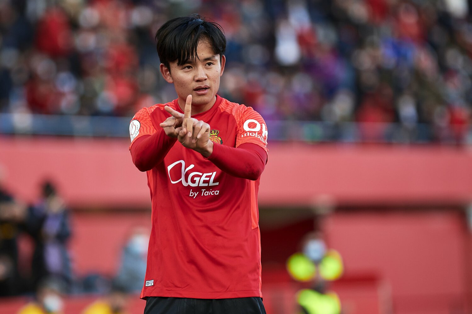 1月15日、コパ・デル・レイのエスパニョール戦で直接FKを決めたマジョルカの久保建英　©Getty Images