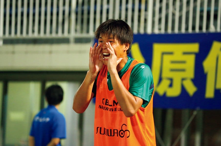 出場なくともチームに“魂の鼓舞”。J2群馬・山田晃士が熱すぎる。＜Number Web＞ photograph by THESPA