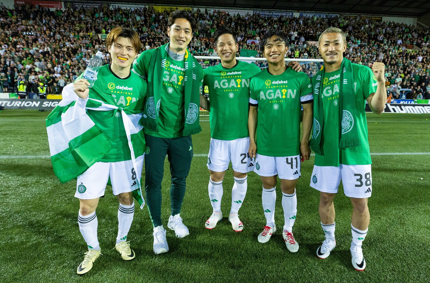 セルティック時代の（左から）古橋、小林、岩田、旗手、前田　©Getty Images