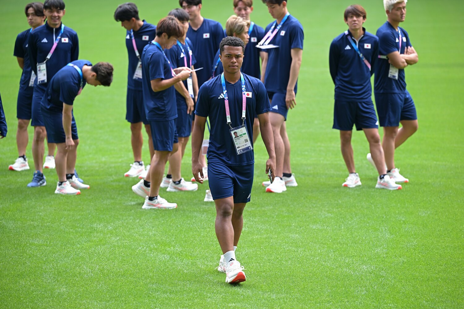 スタジアム訪問する藤田 ©Takuya Kaneko/JMPA