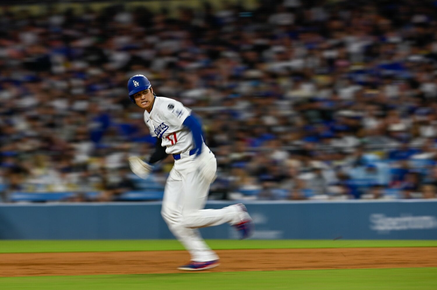 バッテリーの状況を見ながら疾走（つづく）　©Nanae Suzuki