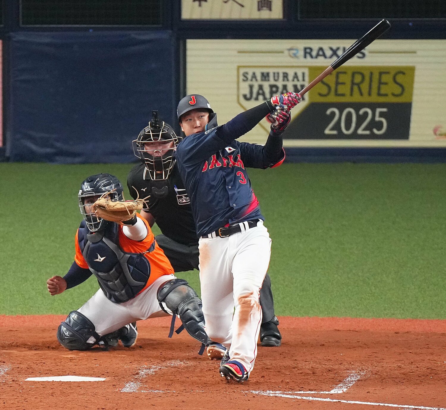 3月6日の侍ジャパン強化試合の第2戦でホームランを放った大山。自身としても日本代表での第1号だった ©︎SANKEI SHIMBUN