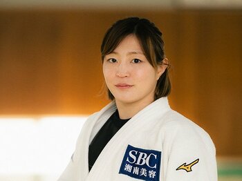 東京2020直前に階級変更→オール一本勝ちで世界選手権3連覇、31歳でオリンピック初出場の角田夏実が“異色の柔道家”と呼ばれる理由＜Number Web＞ photograph by Wataru Sato