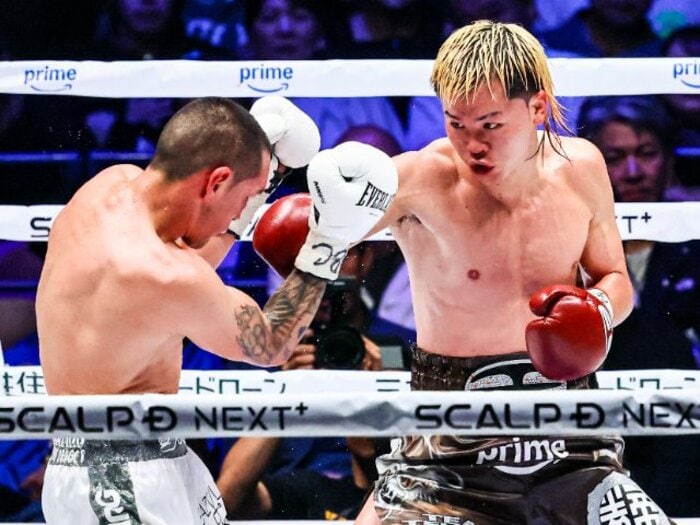 那須川天心が敗者エストラーダの手を掲げ…記者の驚き「こんな姿は初めて」いったい何が変わった？「ずっと怒られていた」崖っぷちから“生還”するまで＜Number Web＞ photograph by Susumu Nagao