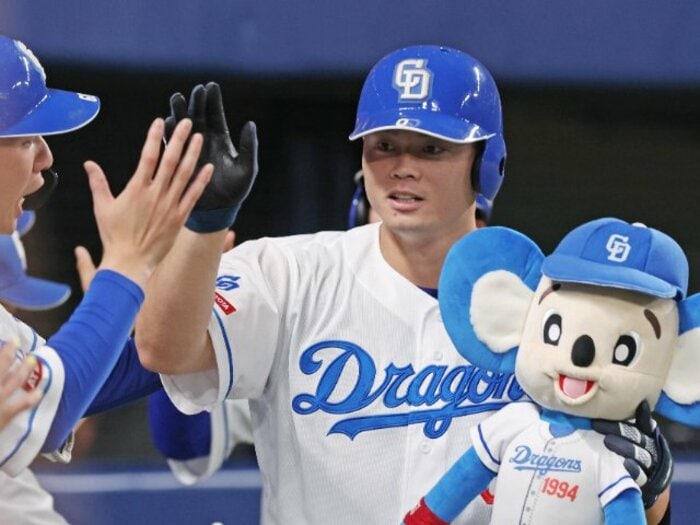 「こいつ何者?」バウアーを唖然とさせた中日・細川成也…現役ドラフト→球宴出場の24歳が目覚めたレジェンドの言葉と“遅咲きの極意”<Number Web> photograph by JIJI PRESS