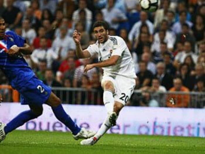 レアル・マドリー、その窮地の全貌。格下に惨敗から監督退任騒動まで。＜Number Web＞ photograph by Mutsu Kawamori