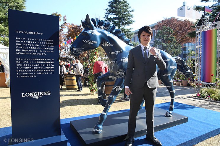 10万人の熱狂に包まれたジャパンカップで、ロンジンが刻んだ