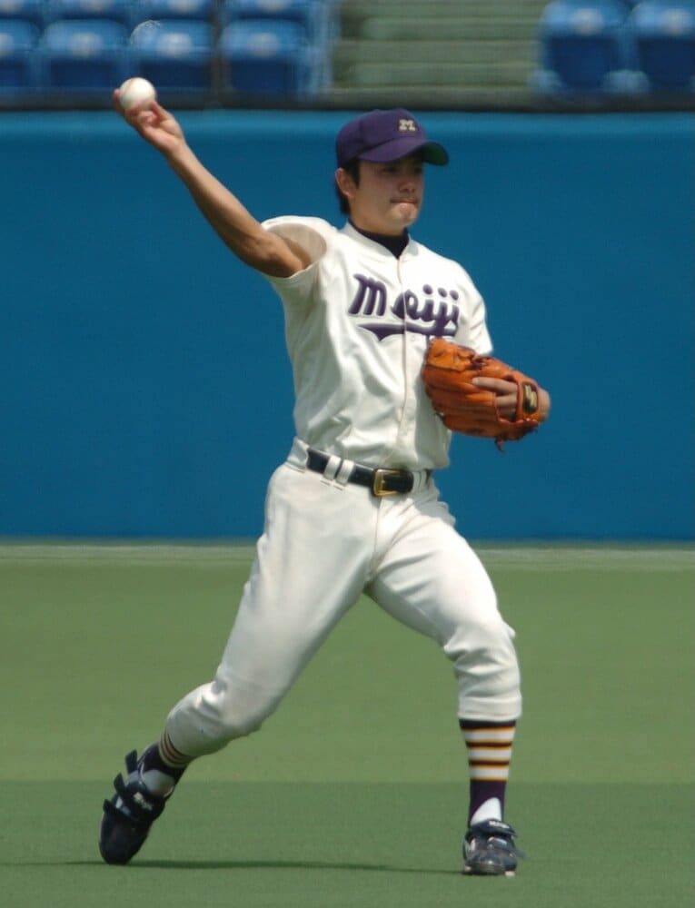 明治大時代の西谷さん。1年時と4年時にはベストナインも獲得　©JIJI PRESS