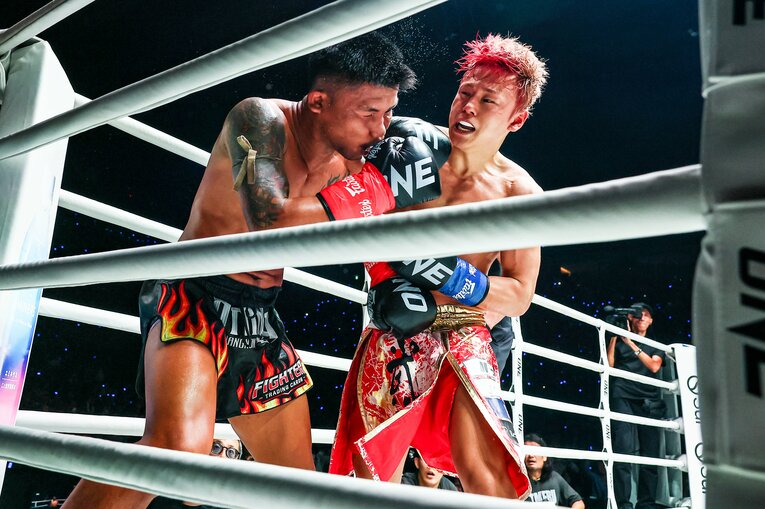 悪夢にうなされ、不安と格闘しながらラストマッチで圧巻のパフォーマンスを見せた武尊　©ONE Championship Susumu Nagao