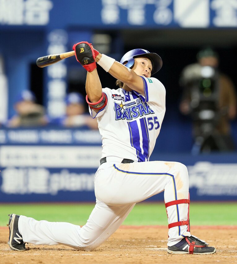 2日連続でホームランを放ったパワーには未完の魅力があふれている　©Sankei Shimbun