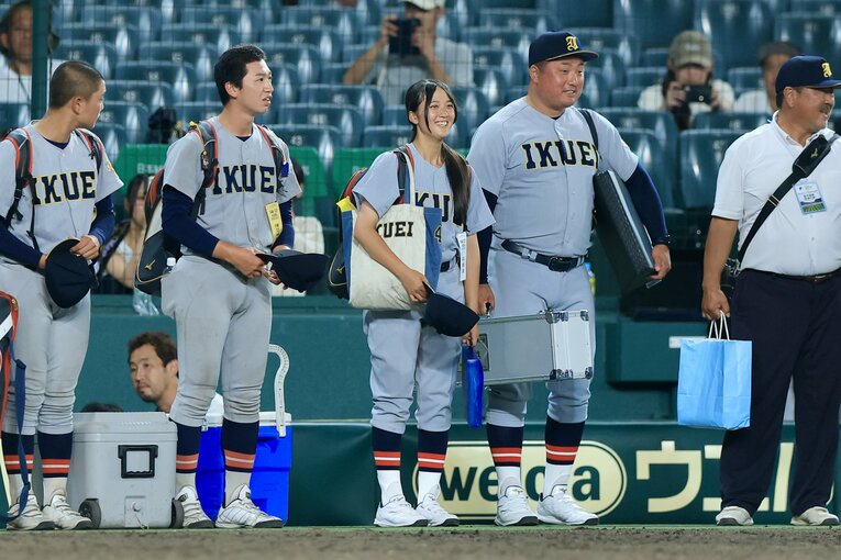 名門・仙台育英初の女子部員ということで注目が集まる星よつは　©JIJI PRESS