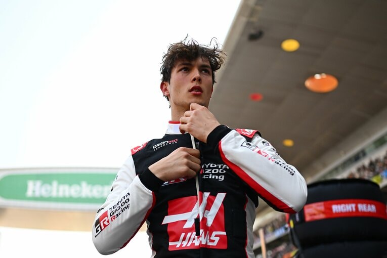 20歳のベアマンをはじめとする新世代ドライバーの適応は早そうだ　©Haas F1 Team