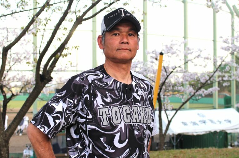 55歳になった上原晃。現在は東海学園大学の硬式野球部でコーチを務めている　©Number Web