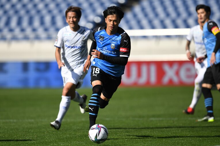 川崎フロンターレの三笘薫　©Getty Images