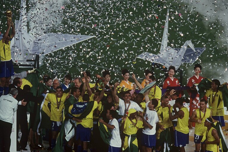 02年日韓W杯優勝時のブラジル代表だが、実は前年のコパ・アメリカでは奮わない成績だった　©Naoya Sanuki/JMPA