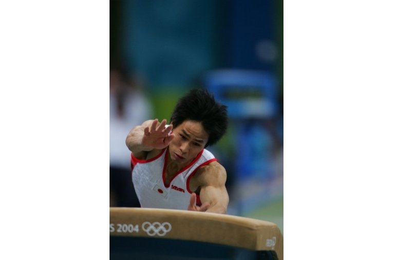 アテネ五輪の冨田洋之 ／ photograph by Takuya Sugiyama/JMPA