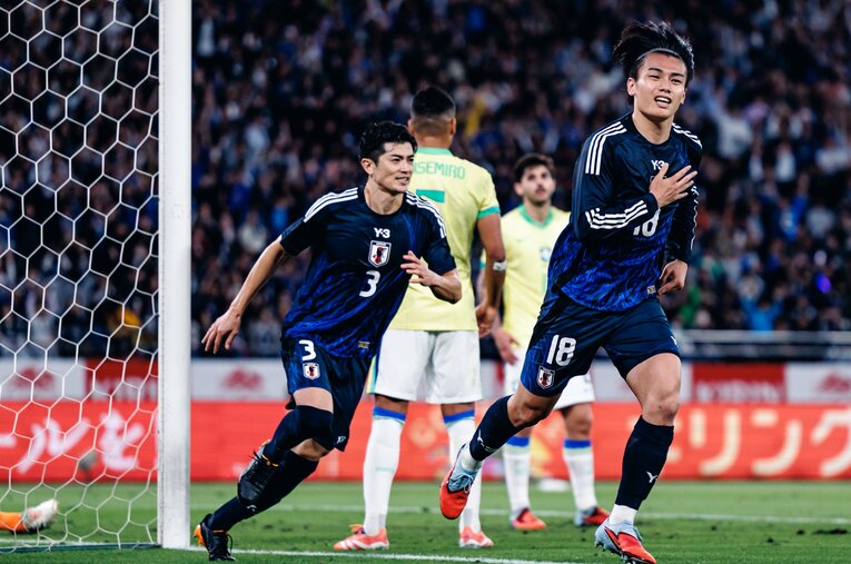 上田綺世の劇的な決勝点で、日本代表がブラジルに歴史的初勝利を挙げた一戦。J各クラブの中盤を取り仕切ったレオ・シルバも観戦に訪れていたという ／ photograph by Kiichi Matsumoto