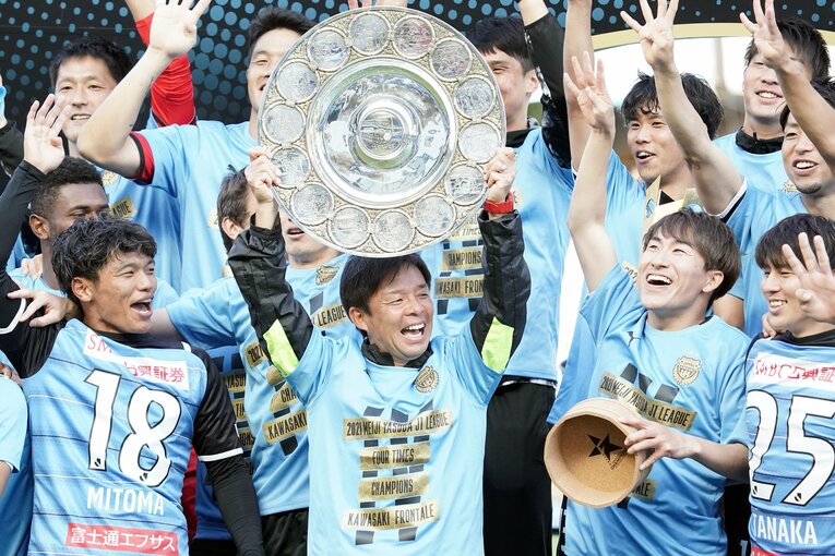 「強いチームだ」ジーコにホメられた《J1連覇》フロンターレ鬼木達監督が語る“移籍やケガ人続出”でも「チームが崩れなかった」ワケ(6)