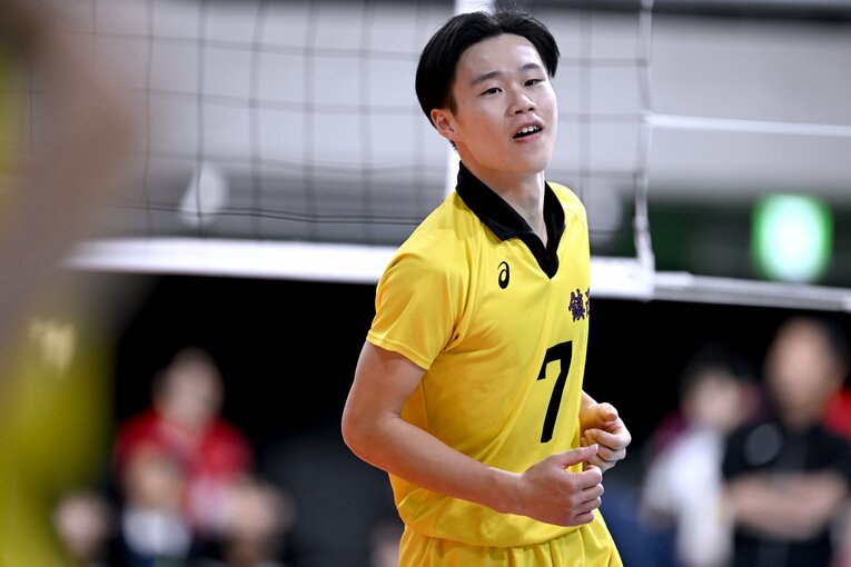 負傷を抱えながらもコートに立ち続けた鎮西・大石秀（3年）©︎Hiroyuki Nakamura