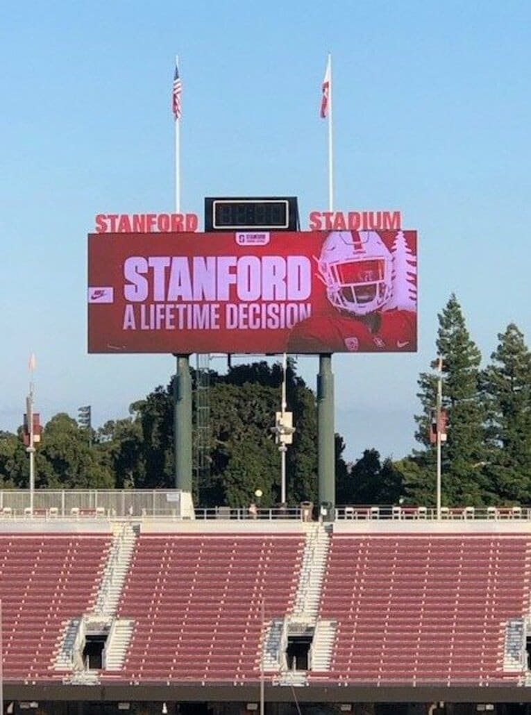 スタンフォード大アメフト部のスタジアム ©Tsuyoshi Kawata 
