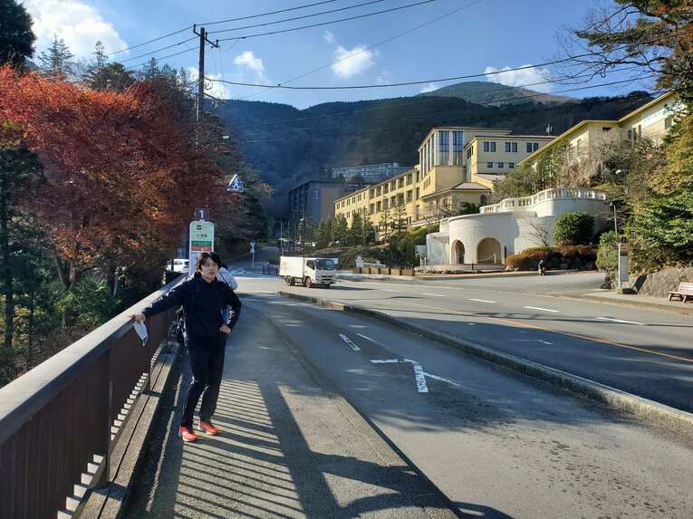 小涌園で一休み。すでに体力は限界に近い　©Number Web