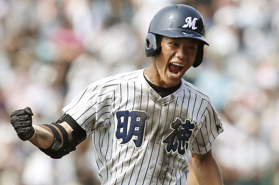 2017年の高校野球はスラッガーの年。明徳・西浦、秀岳館・木本、そして。<Number Web> photograph by Kyodo News