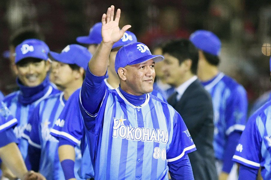 ラミレス采配に見る短期決戦の核心。日本シリーズ、ホークスの隙は……。<Number Web> photograph by Kyodo News