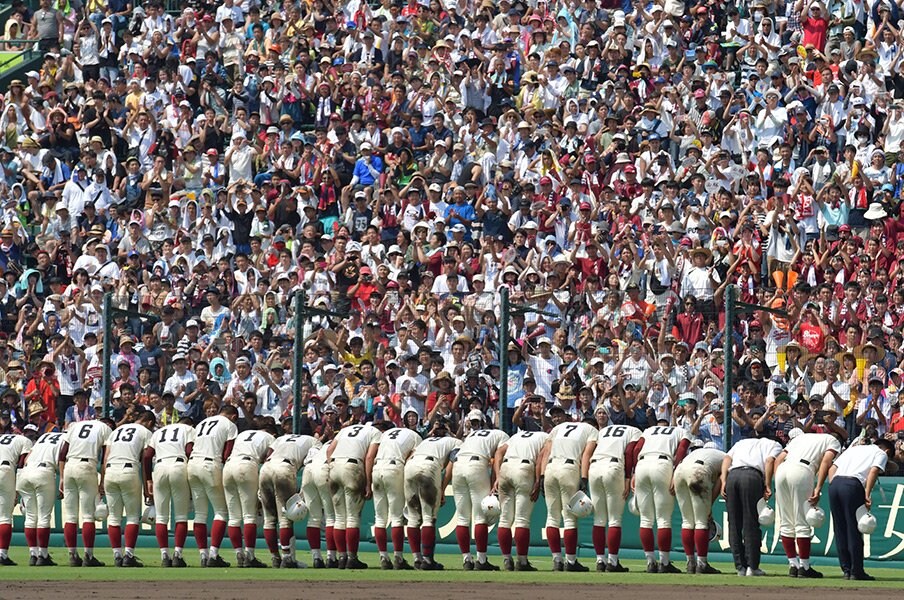 スーパープレーの高岡商2年生が、4人の先輩に学んだ「意思」の力。<Number Web> photograph by Hideki Sugiyama