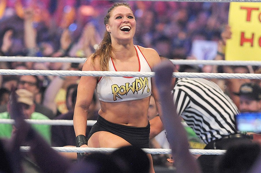 全米騒然の女子プロレスラー来日！ロンダ・ラウジー、WWEでの偉業。＜Number Web＞ photograph by AFLO