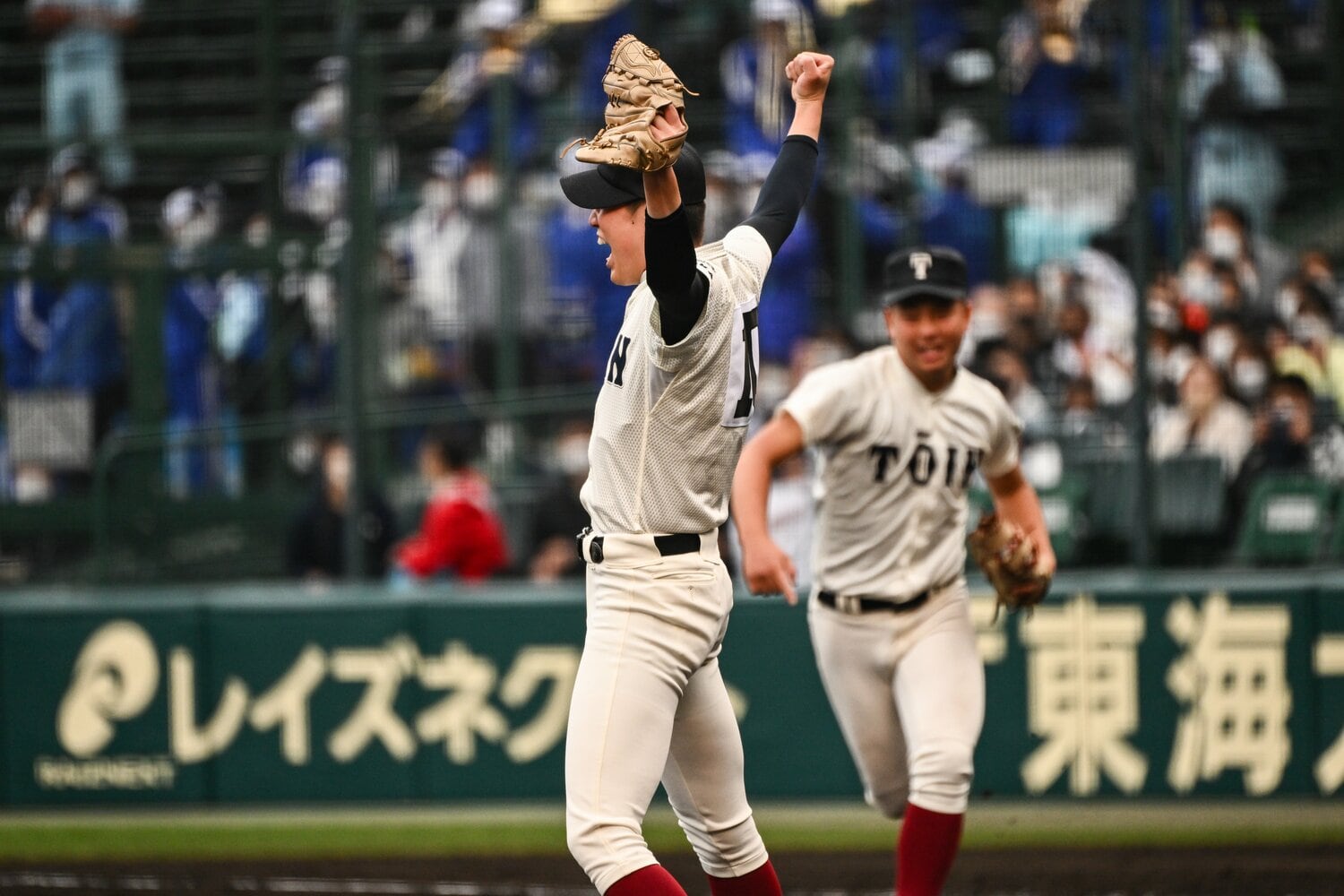 2022年のセンバツでは胴上げ投手に　©Nanae Suzuki