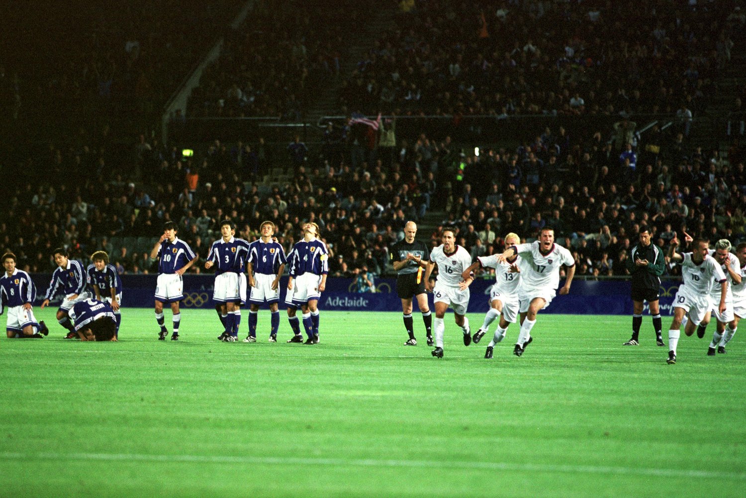 2000年シドニー五輪の準々決勝でアメリカと対戦した日本は、PK戦の末に敗退してしまう　©Kazuaki Nishiyama
