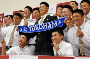 【NEW】松尾汐恩DeNAドラ1も、なぜ大阪桐蔭2人が“指名漏れ”？ スカウトの指摘した課題「川原嗣貴はクイック、海老根優大は…」