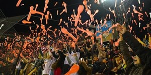 スポーツのもう1人の主役、ファン。チームを、競技を愛しすぎた人々。