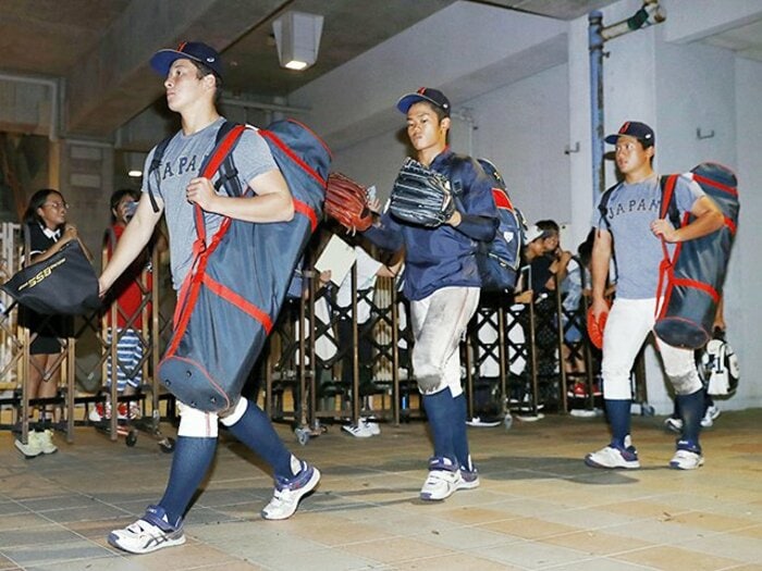 甲子園からU18への移行の難しさ。不出場組を呼ぶ手もあったのでは?<Number Web> photograph by Kyodo News