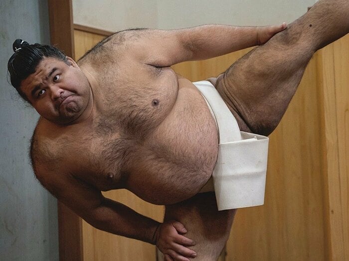 「7回、いや5回…」何度も繰り返された高安の脱走劇…師匠に土下座する父の姿が15歳の少年を変えた！ 35歳になった高安が明かす「義理と人情」＜Number Web＞ photograph by Kanekoyama