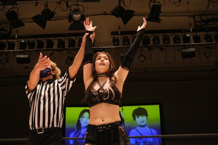 「闘うグラドル」もデビュー、アクトレスガールズの“華がスゴい”新人たちの裏で…エース・青野未来が泣いた理由「まったく追いつけていない」(89)