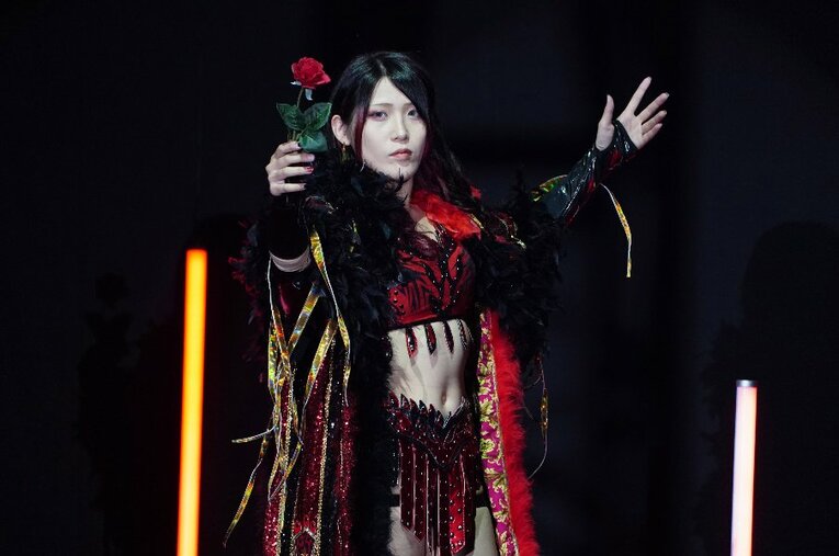 7月23日、大田区総合体育館。アメリカから戻った林下詩美は、帰国第1戦となる『5★STAR GP』のリングに向かった ／ photograph by Essei Hara