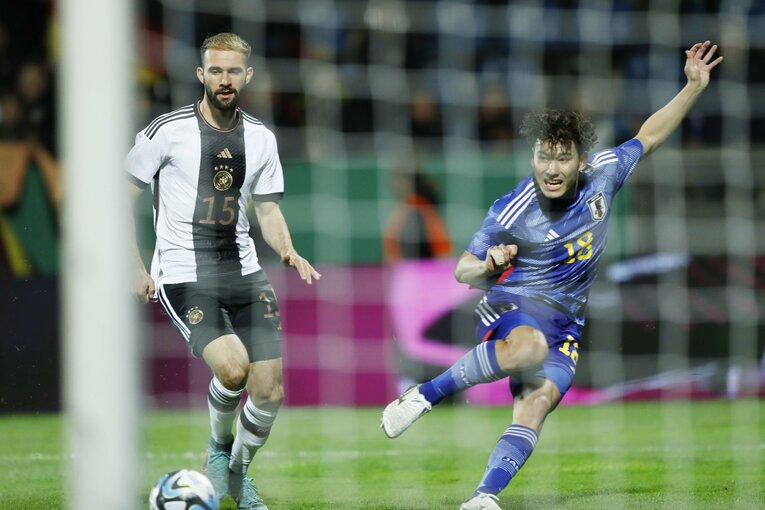 「CLやELに出ているドイツ有望株のフィジカルに負けず…」パリ世代日本代表を撮って感じた“肉体とハートの充実ぶり”(29)