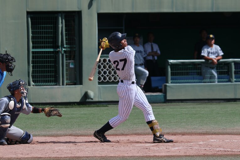 恵まれた体躯からのフルスイングは豪快そのもの　©︎Fumi Sawai