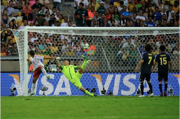 ハビエル・エルナンデスの絶妙な動き出しからゴールを奪われた©Takuya Sugiyama