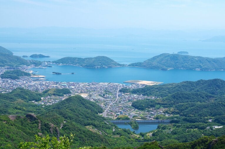 香川県の北部、瀬戸内海に浮かぶ小豆島。「離島の普通の公立校」の陸上部は、いかにして全国高校駅伝に辿り着いたのか　©JIJI PRESS