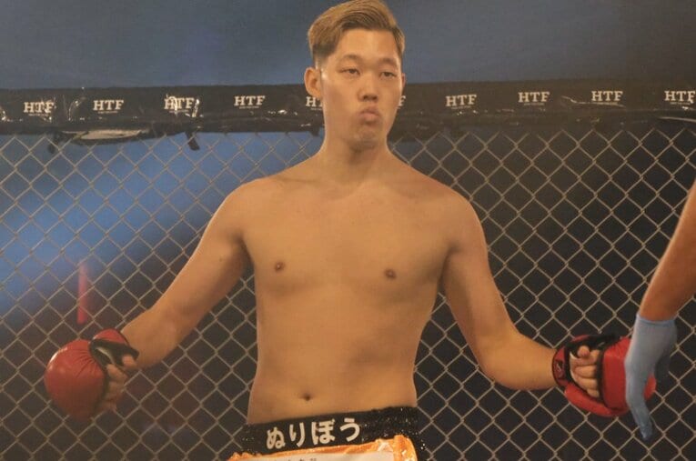 “1分間格闘技”BreakingDnwnで人気を博している元芸人のぬりぼう ／ photograph by Norihiro Hashimoto