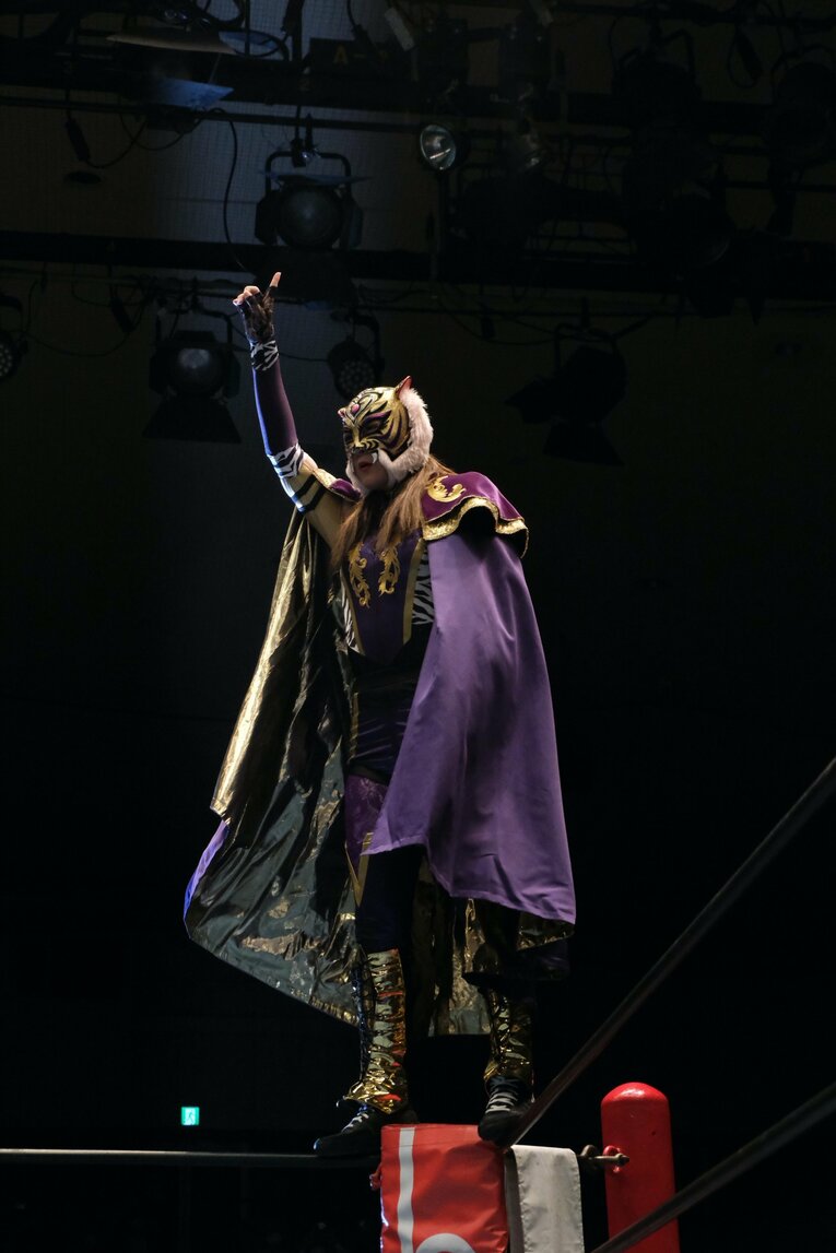 タイガー・クイーンを激怒させた“ヒール殺法”…乱入に凶器攻撃、待望のライバルは何でもありの“闇の軍団”？(46)