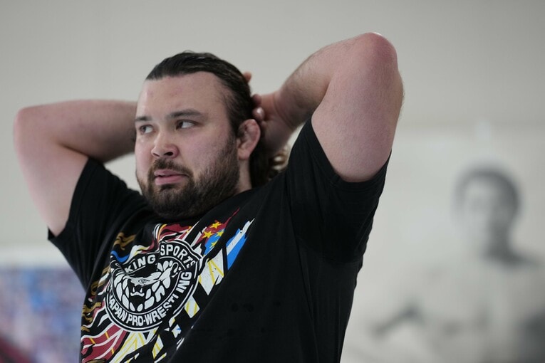 12月17日、新日本プロレス道場でのウルフアロン　©Essei Hara